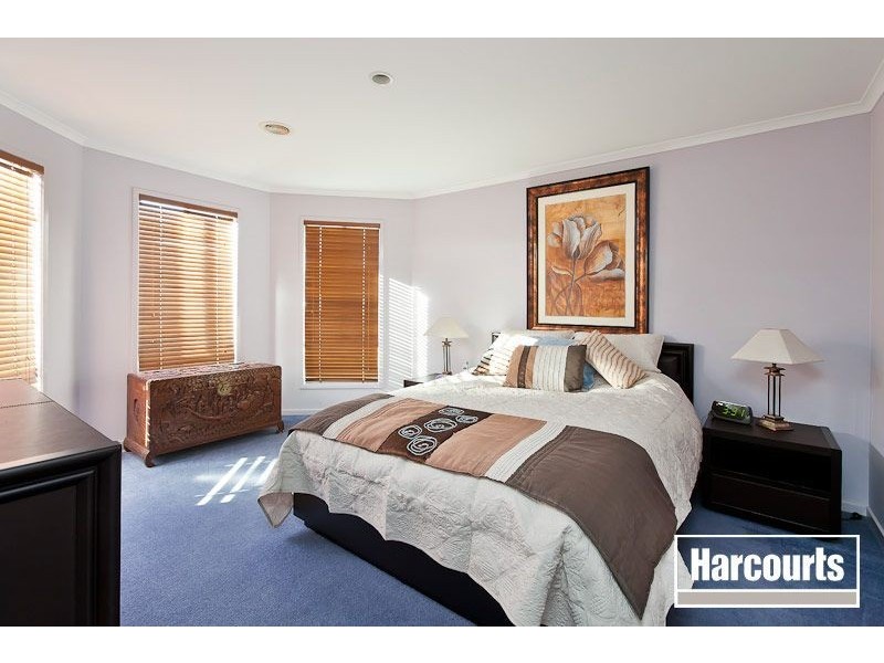 21 Emmer Green Retreat, Cranbourne VIC 3977