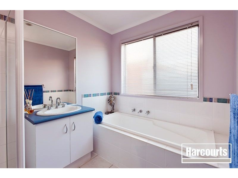 21 Emmer Green Retreat, Cranbourne VIC 3977