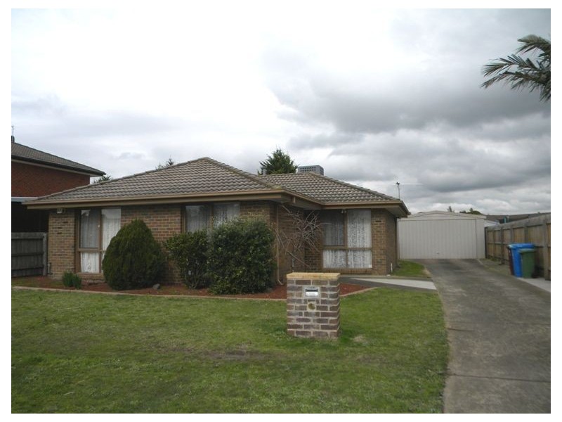 12 Macquarie Court, Cranbourne VIC 3977
