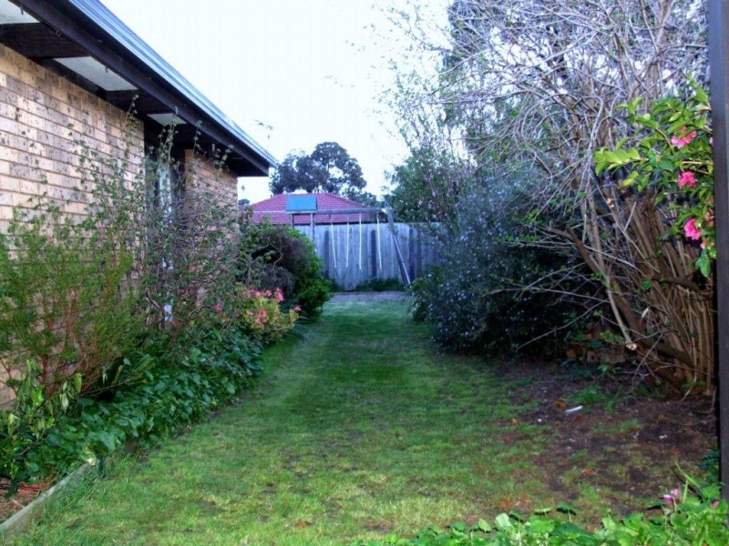 20 Bruce Street, Cranbourne VIC 3977