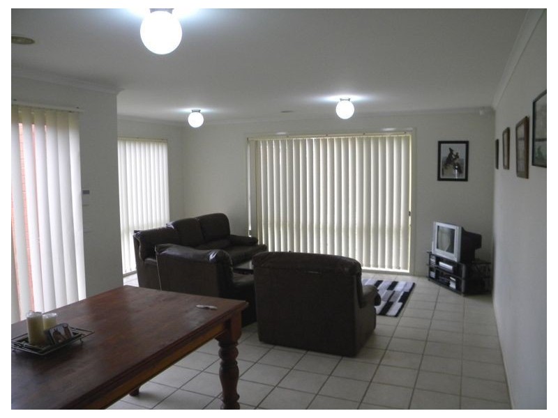25 Alberton Way, Cranbourne VIC 3977