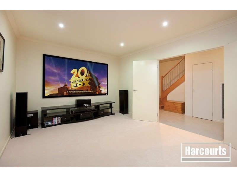 2 Cordia Avenue, Cranbourne South VIC 3977