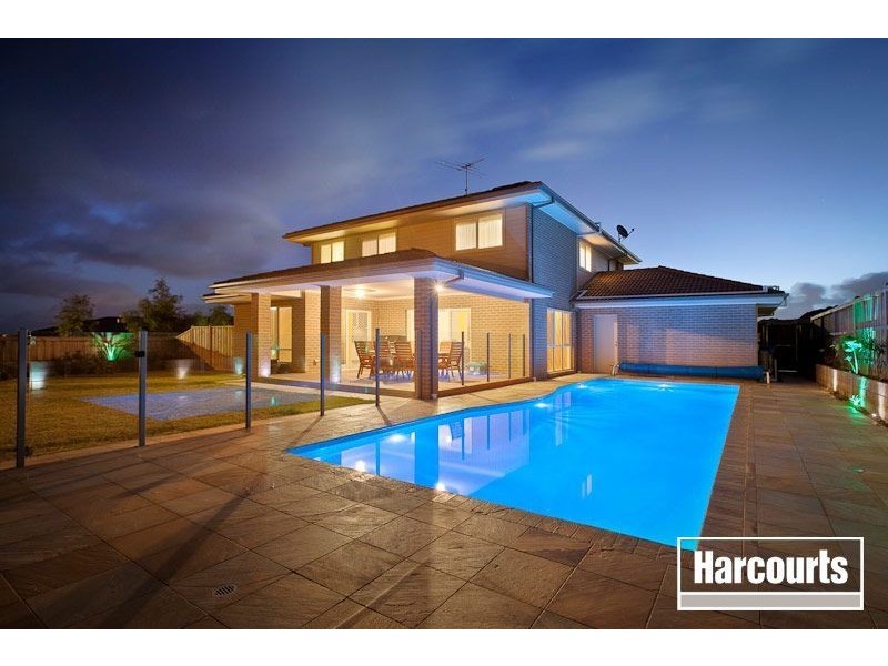 2 Cordia Avenue, Cranbourne South VIC 3977