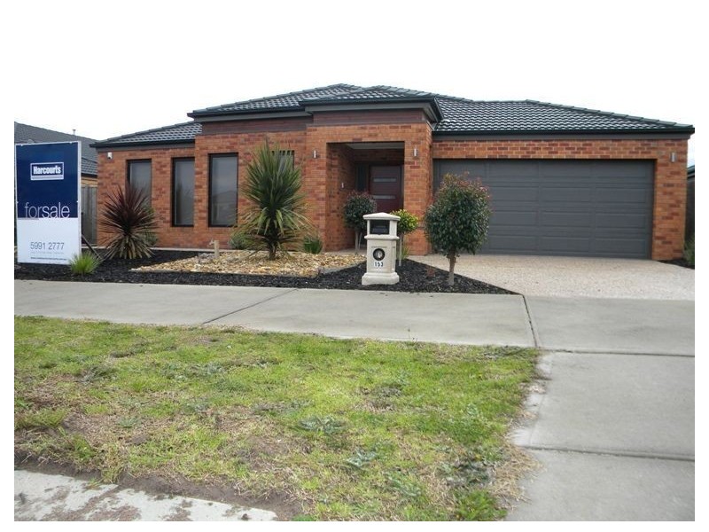 153 Rosebank Drive, Cranbourne North VIC 3977
