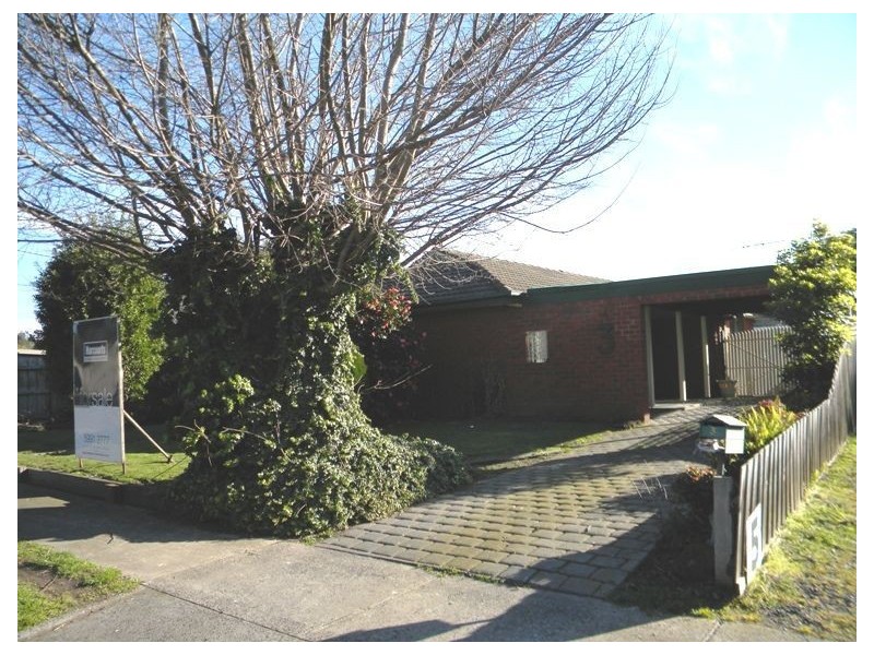 3 Taylor Street, Cranbourne VIC 3977