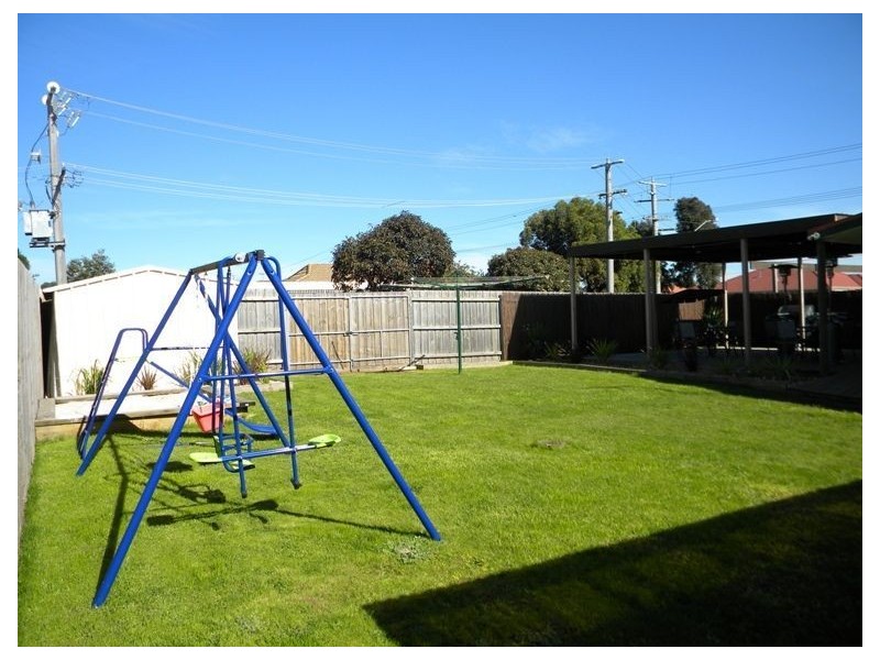 1 Sarno Court, Cranbourne VIC 3977