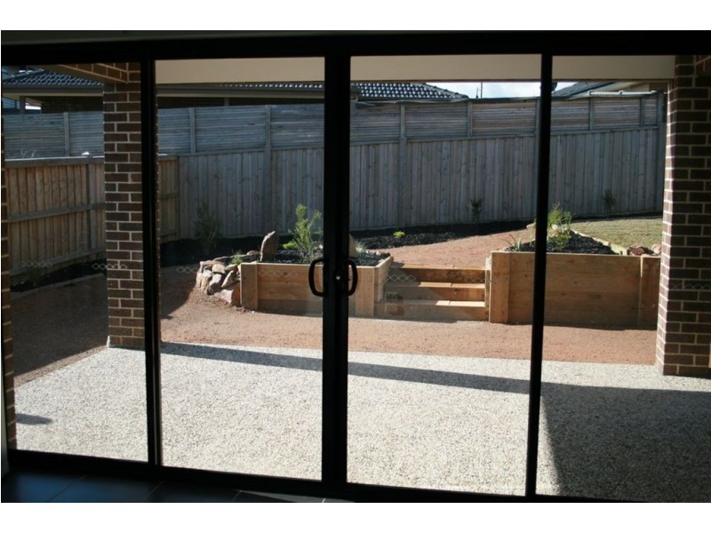 23 Waterhouse Way, Cranbourne South VIC 3977