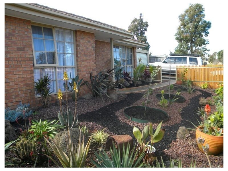 163 Courtenay Avenue, Cranbourne North VIC 3977