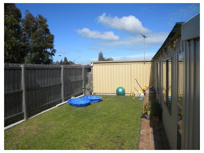 163 Courtenay Avenue, Cranbourne North VIC 3977