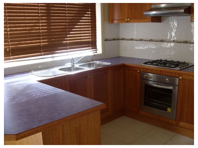 24 Maddock Drive, Cranbourne East VIC 3977