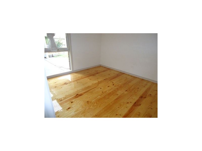 16 Ballanee Grove, Cranbourne VIC 3977