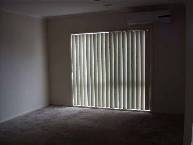 1/72 Eramosa Road West, Somerville VIC 3912