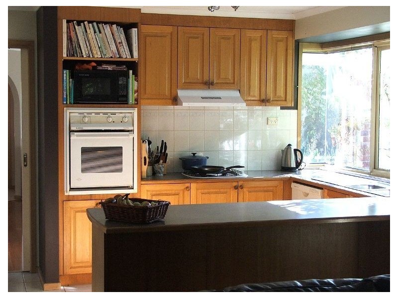 6 Wildwood Court, Cranbourne North VIC 3977