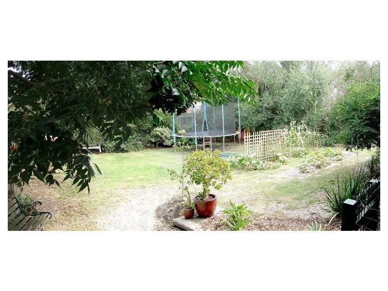 6 Wildwood Court, Cranbourne North VIC 3977