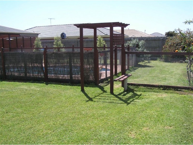 14 Rapallo Way, Cranbourne VIC 3977