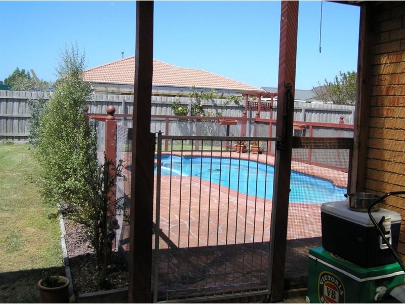 14 Rapallo Way, Cranbourne VIC 3977