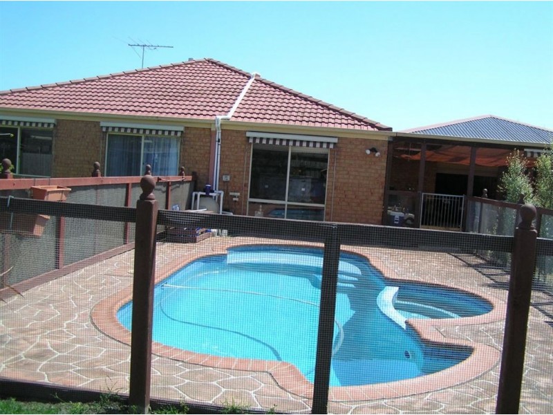 14 Rapallo Way, Cranbourne VIC 3977