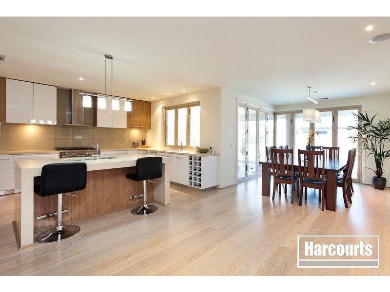 11 Waterbury Street, Cranbourne VIC 3977