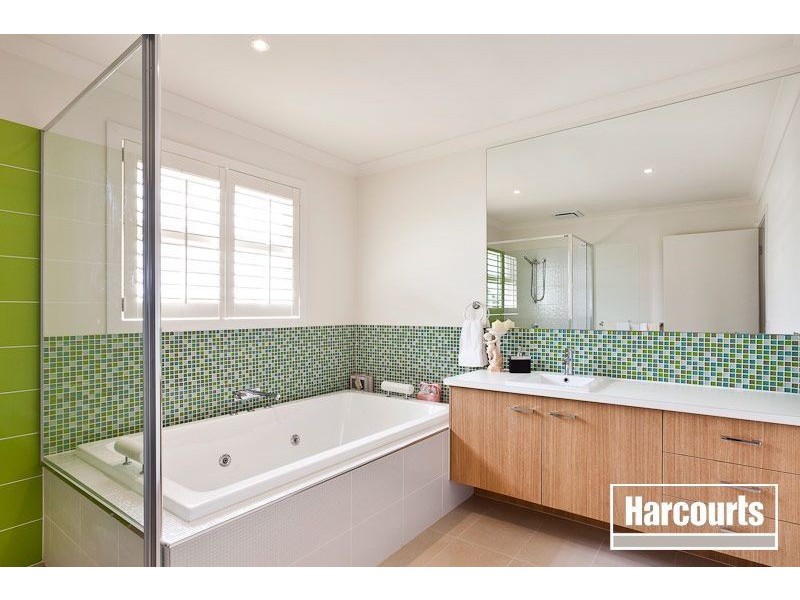 11 Waterbury Street, Cranbourne VIC 3977