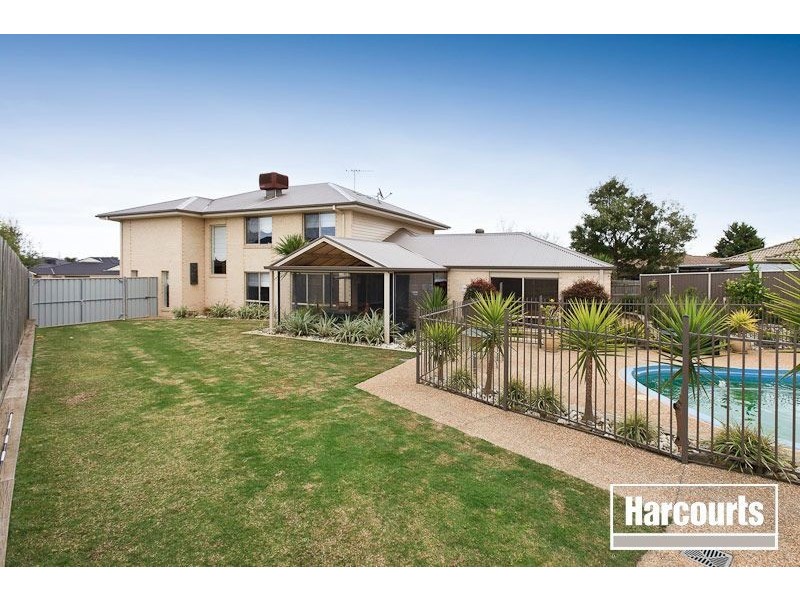 24 Evergreen Court, Cranbourne North VIC 3977