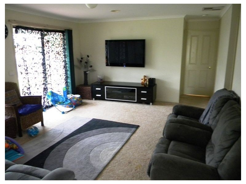 43 Jessie Street, Cranbourne North VIC 3977