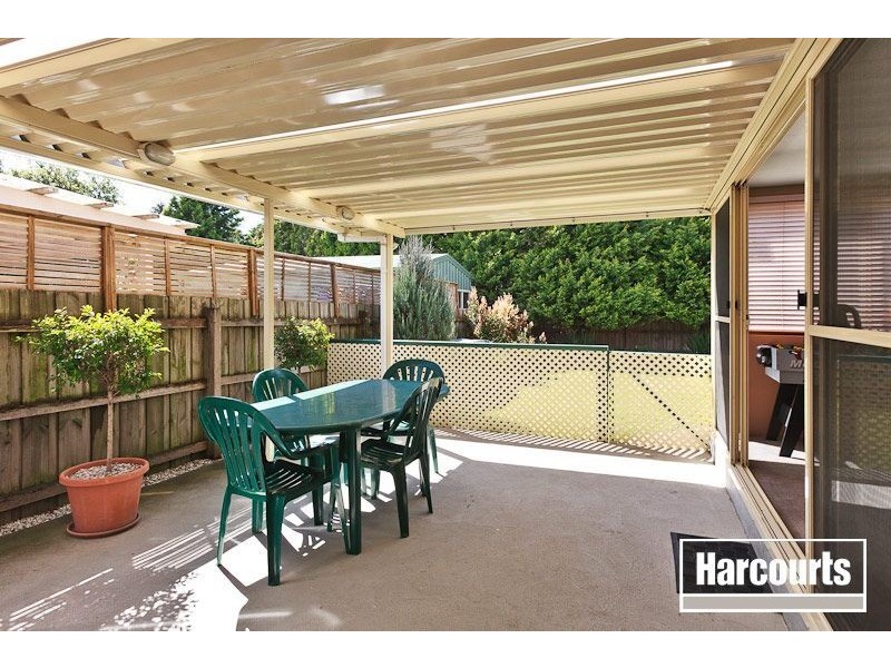 18 Broome Crescent, Cranbourne North VIC 3977