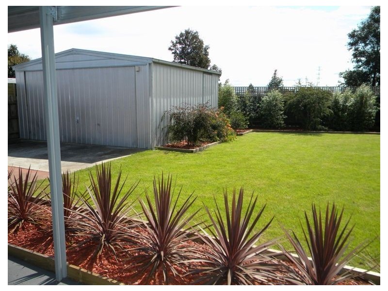 66 Raisell Road, Cranbourne West VIC 3977