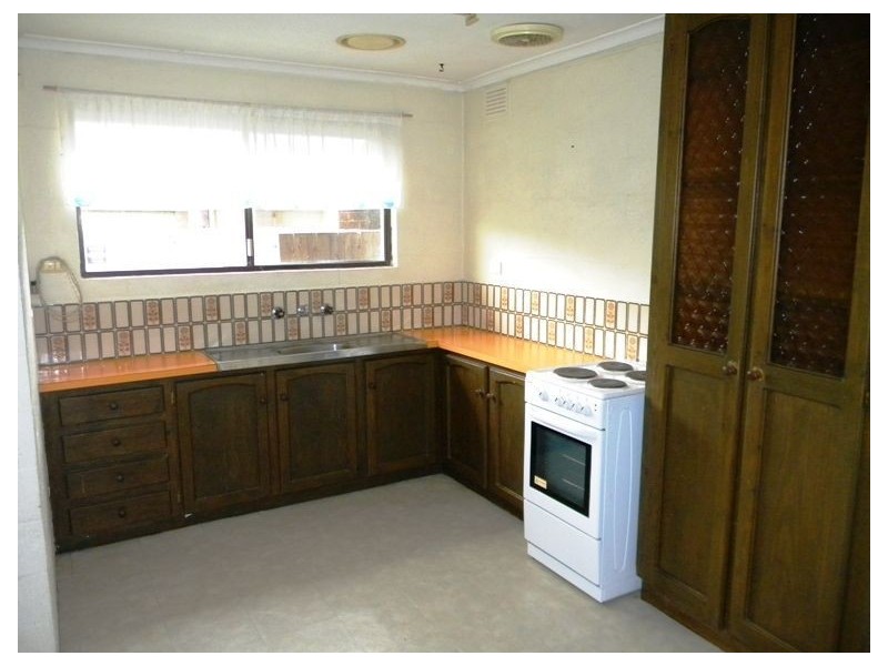 2/21 Bowen Street, Cranbourne VIC 3977