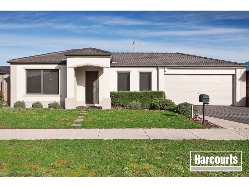 13 Ferndown Drive, Cranbourne VIC 3977