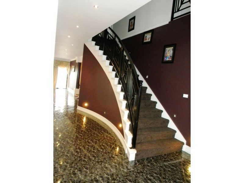 8 Milfull Court, Narre Warren VIC 3805