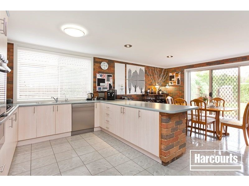 101 Waverley Park Drive, Cranbourne North VIC 3977