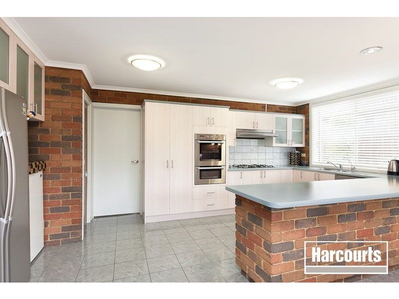 101 Waverley Park Drive, Cranbourne North VIC 3977
