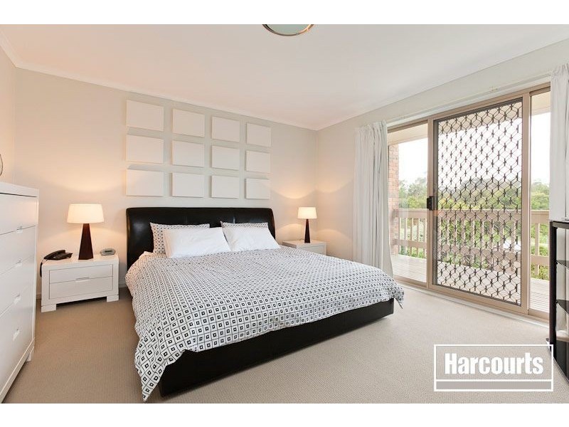 101 Waverley Park Drive, Cranbourne North VIC 3977