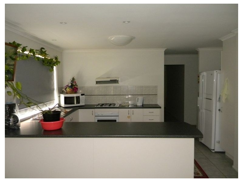 8 Karoonda Way, Hampton Park VIC 3976