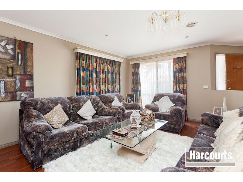 10 Landau Court, Cranbourne North VIC 3977