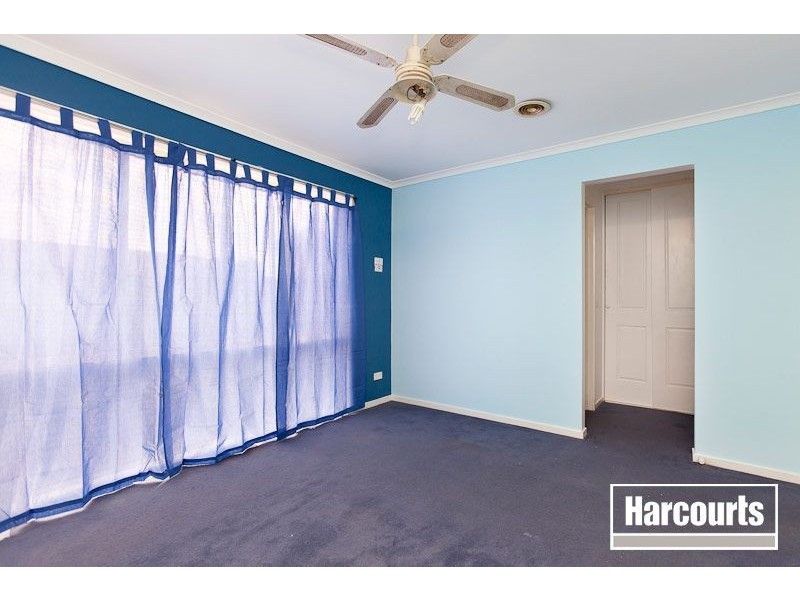 1 Emoh Close, Cranbourne VIC 3977
