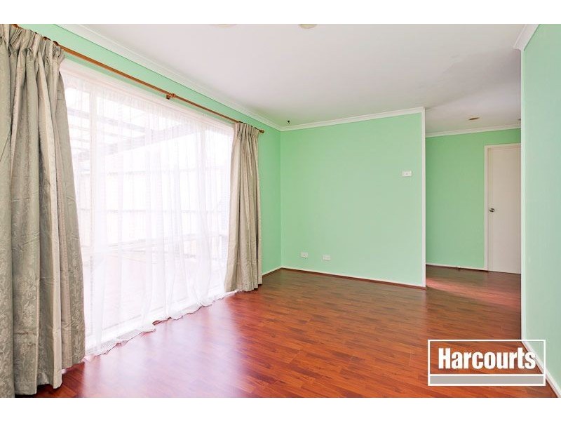 1 Emoh Close, Cranbourne VIC 3977