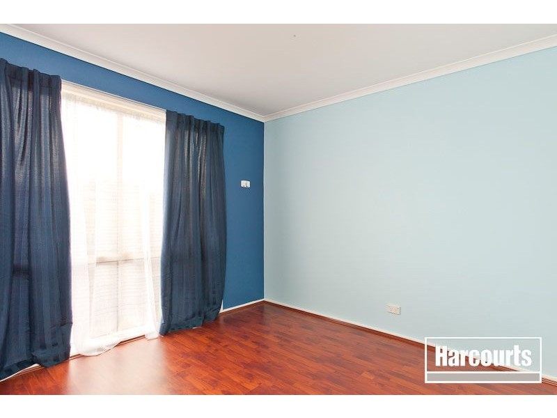 1 Emoh Close, Cranbourne VIC 3977