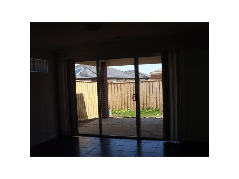 10 Granya Grove, Pakenham VIC 3810