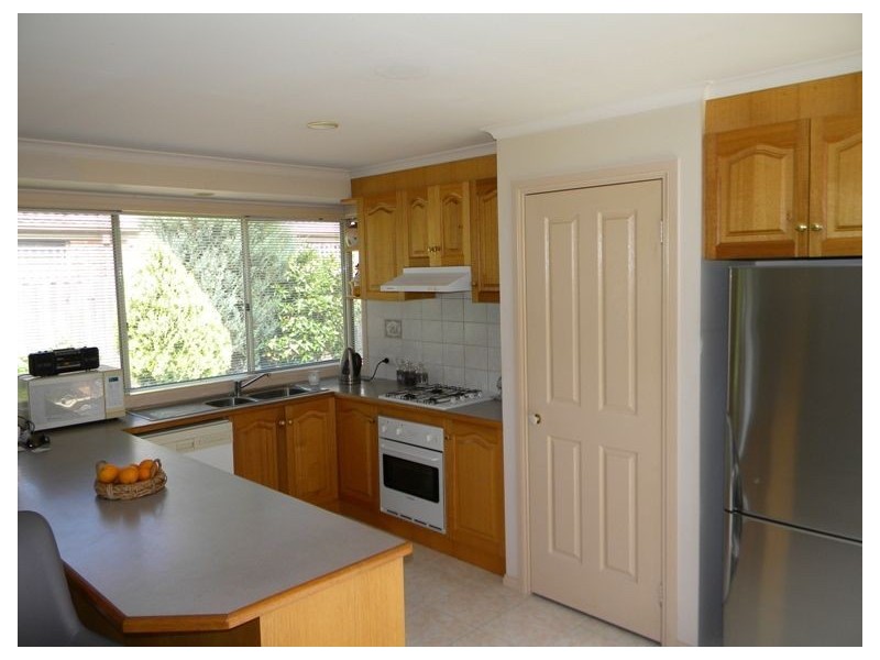 46 Frances Crescent, Cranbourne North VIC 3977