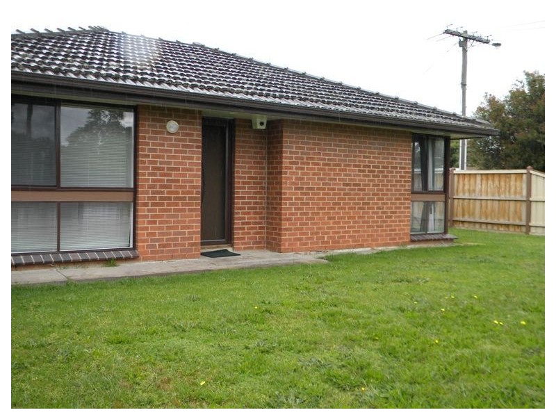 1/28 Latrobe Street, Cranbourne VIC 3977