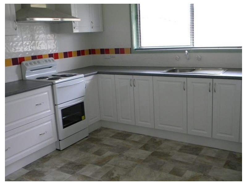 1/28 Latrobe Street, Cranbourne VIC 3977