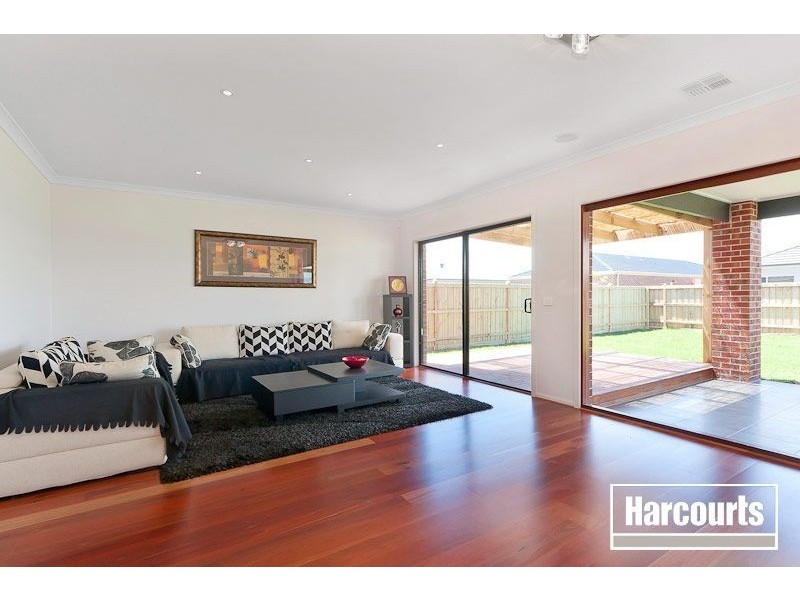 4 Sunnybrook Way, Lyndhurst VIC 3975
