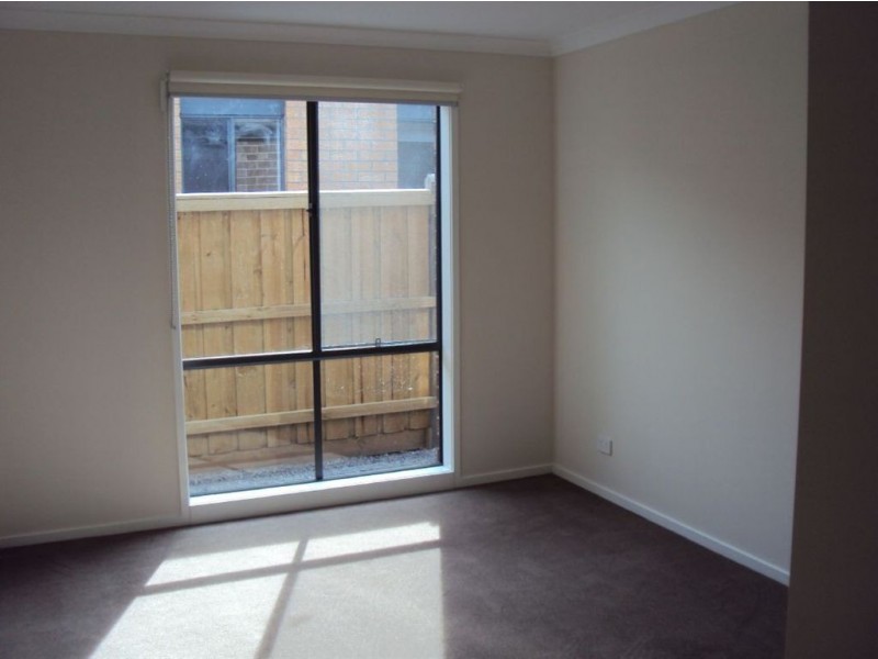 132 William Thwaites Boulevard, Cranbourne North VIC 3977