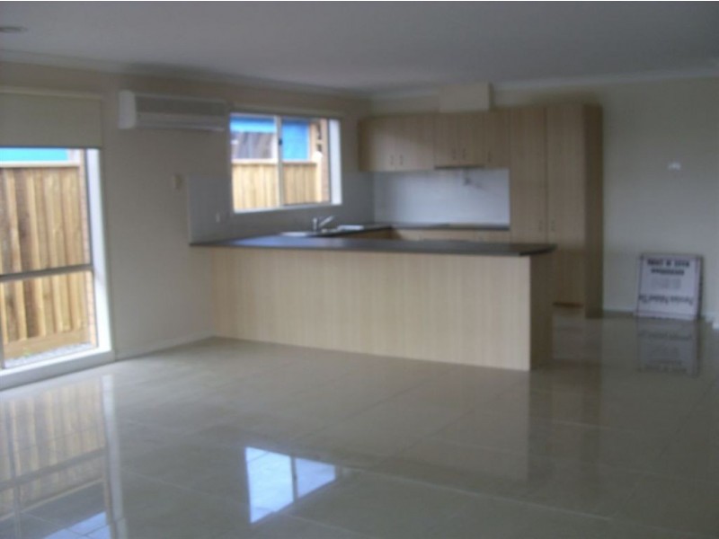 114 William Thwaites Boulevard, Cranbourne North VIC 3977