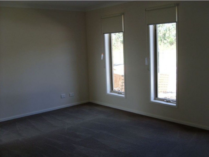 112 William Thwaites Boulevard, Cranbourne North VIC 3977