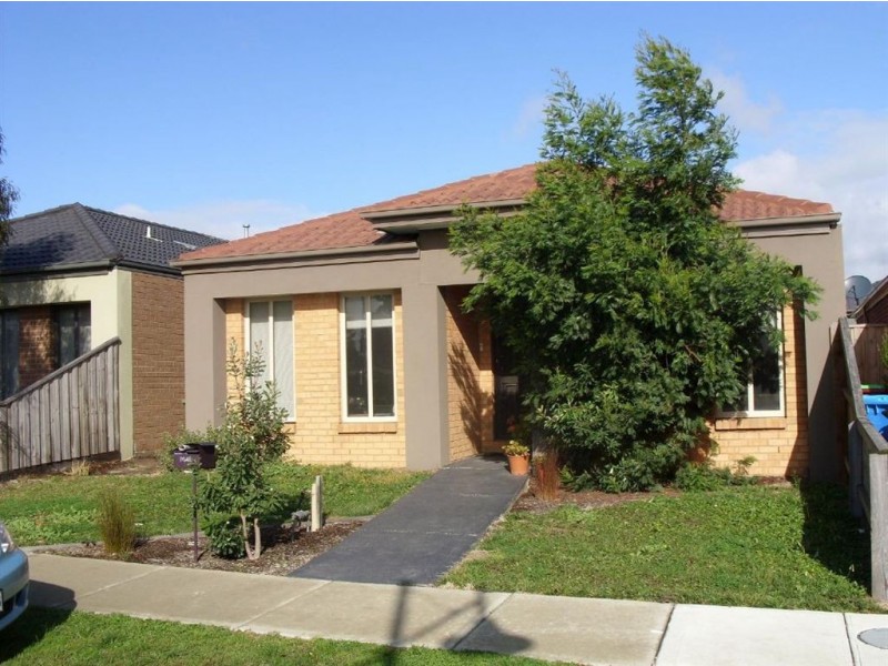 24 Waterbury Street, Cranbourne VIC 3977