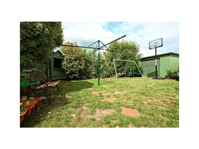 8 Fosters Court, Cranbourne North VIC 3977