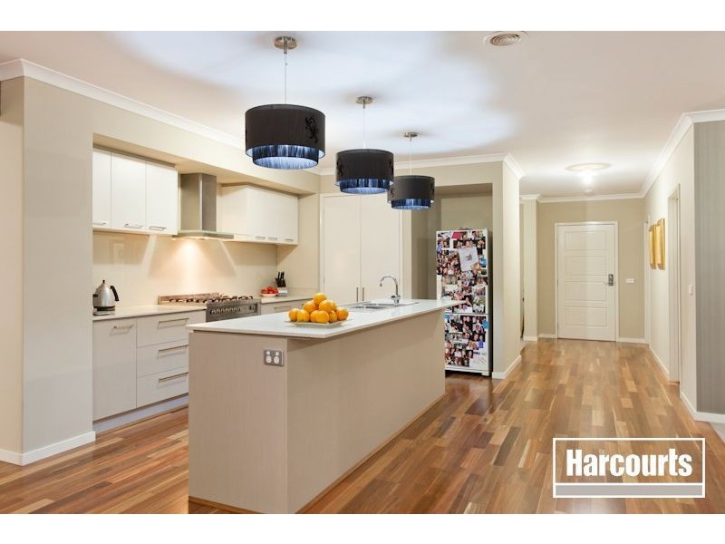 31 Broadstone Way, Cranbourne VIC 3977