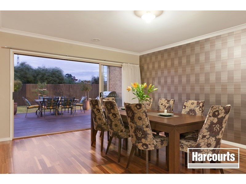 31 Broadstone Way, Cranbourne VIC 3977